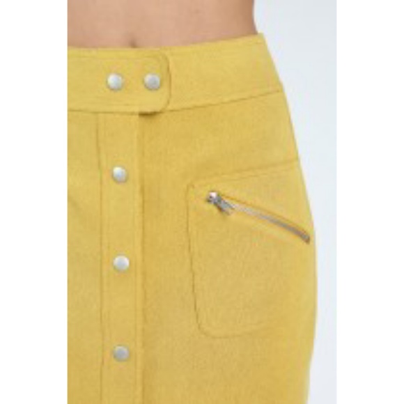 5/$30 SUEDE-LIKE MINI SKIRT - Picture 3 of 8